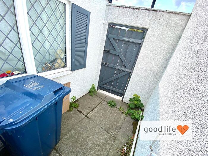 2 Bedroom Detached Bungalow For Sale In Holly Lodge, Sea View Road, Grangetown, Sunderland, SR2