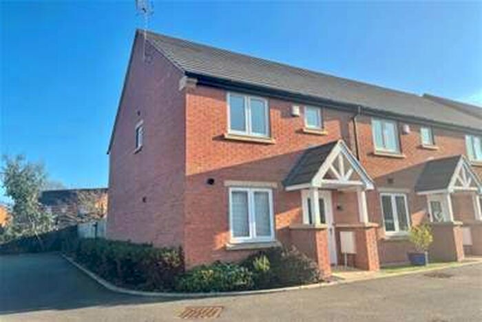 2 Bedroom House To Rent In Roundhouse Drive, Cawston, CV22