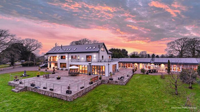 8 Bedroom Detached House For Sale In Dimlands Road, Llantwit Major, CF61