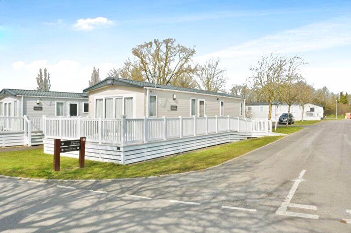 3 Bedroom Detached House For Sale In Willow View, Cotswold Hoburne, Cotswold Lakes, GL7