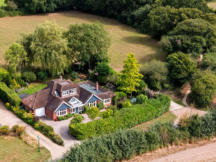 5 Bedroom Detached House For Sale In Brook Lane, Waltham St. Lawrence, RG10