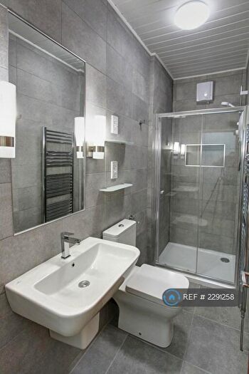 4 Bedroom Flat To Rent In Avenue Road, Southampton, SO14