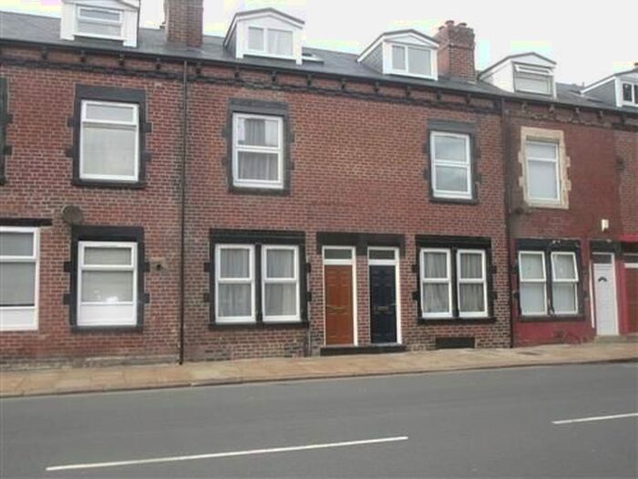 4 Bedroom Terraced House To Rent In Cross Green Lane, Cross Green, Leeds, LS9