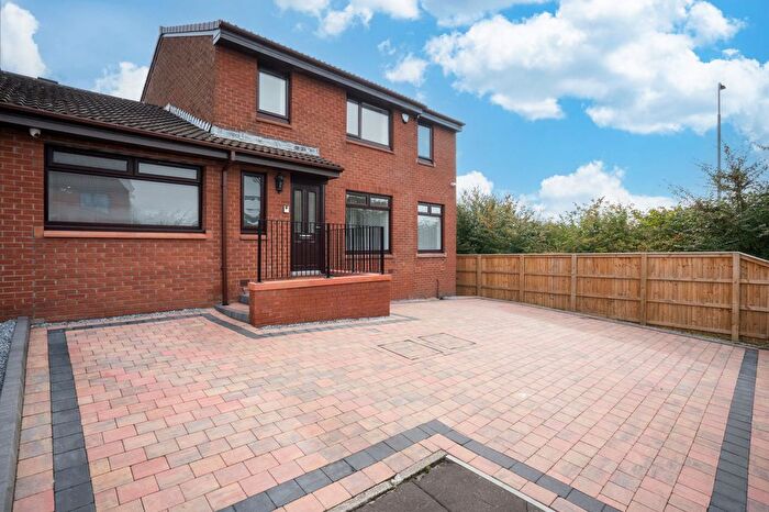 4 Bedroom Link Detached House For Sale In Dornoch Crescent, Kirkcaldy, KY2