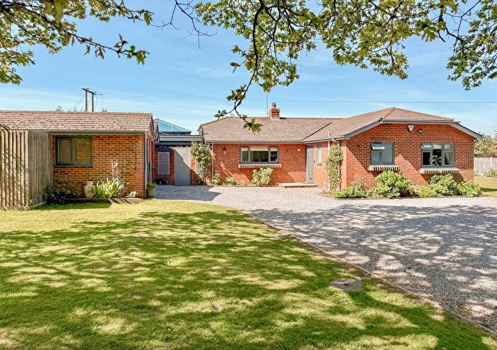4 Bedroom Detached Bungalow For Sale In Bleak Hill, Harbridge, Ringwood, BH24