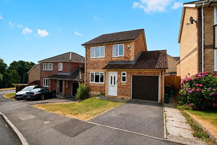 3 Bedroom Detached House For Sale In Clos Cefn Glas, Llantwit Fardre, Pontypridd, CF38