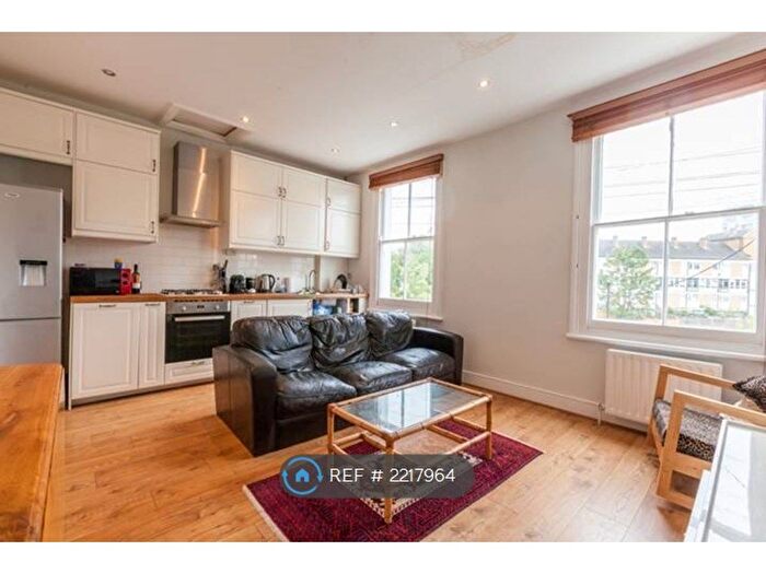 2 Bedroom Flat To Rent In Brixton, London, SW9