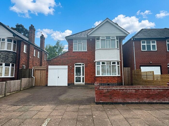 3 Bedroom Detached House For Sale In Hilders Road, Leicester, LE3