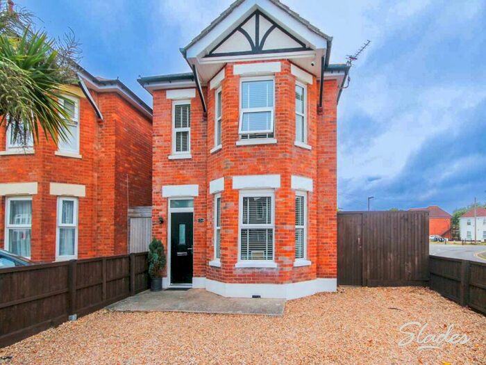 2 Bedroom Detached House To Rent In Castlemain Avenue, Southbourne, Bournemouth, BH6
