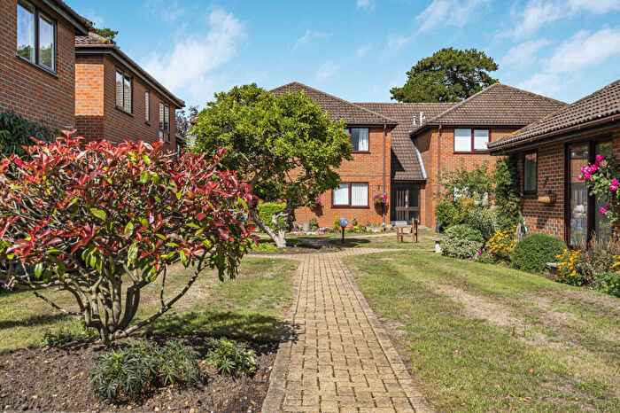 1 Bedroom Retirement Property For Sale In Ashtead Village, KT21