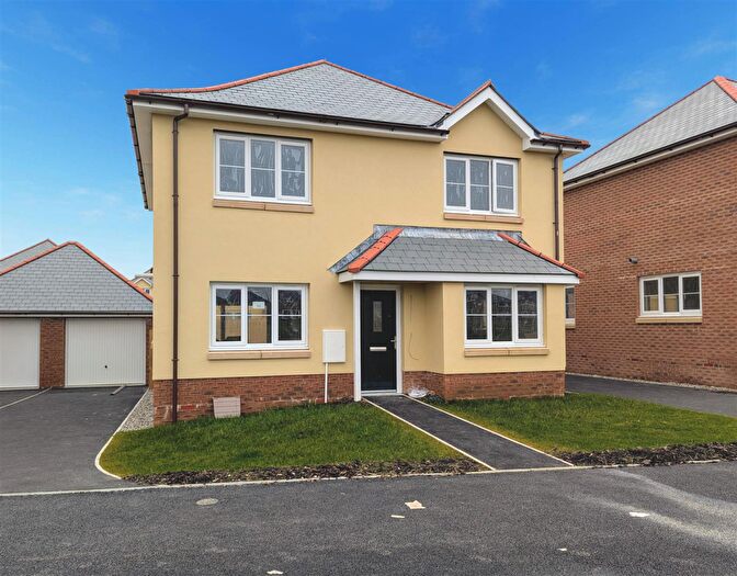 4 Bedroom Detached House For Sale In Okehampton, EX20