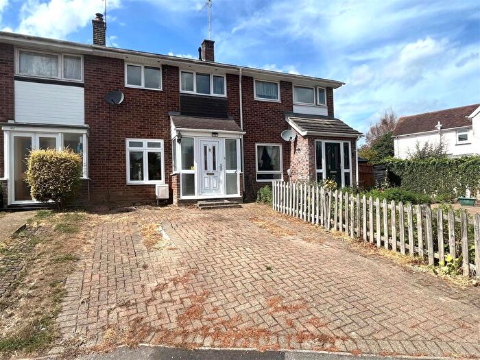 3 Bedroom Terraced House For Sale In Penrith Road, Basingstoke, RG21