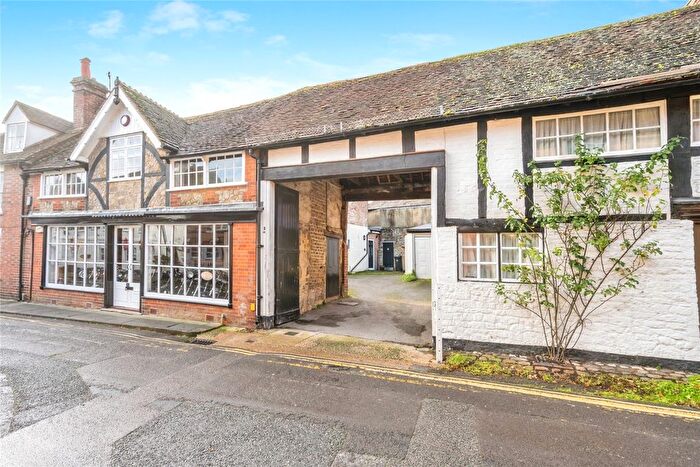 1 Bedroom Flat For Sale In Wool Lane, Midhurst, West Sussex, GU29