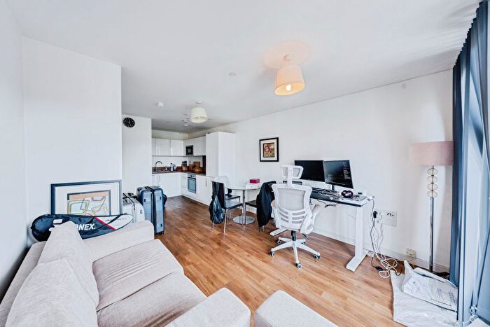 1 Bedroom Flat To Rent In Booth Road, London, E16