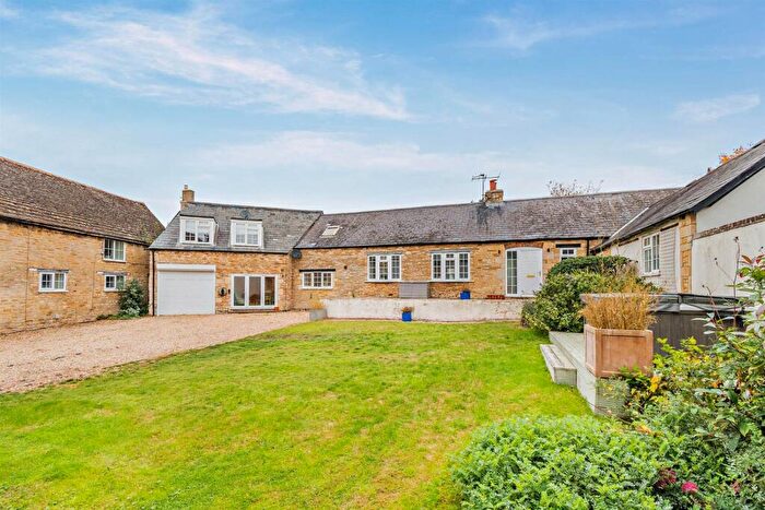 4 Bedroom Cottage For Sale In Glebe Road, North Luffenham, Rutland, LE15