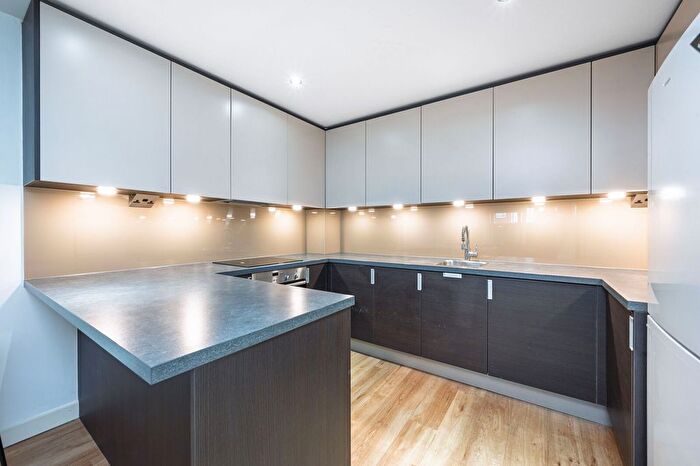 1 Bedroom Flat For Sale In East Drive, Colindale, London, NW9
