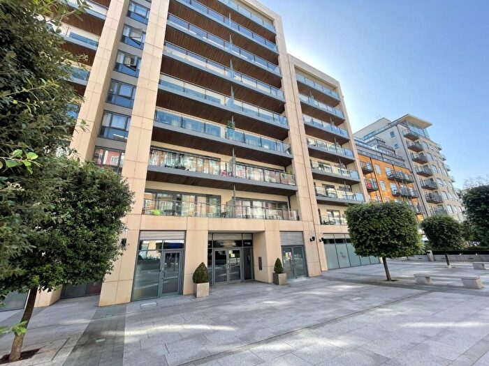 2 Bedroom Apartment To Rent In Boulevard Drive, Colindale, NW9