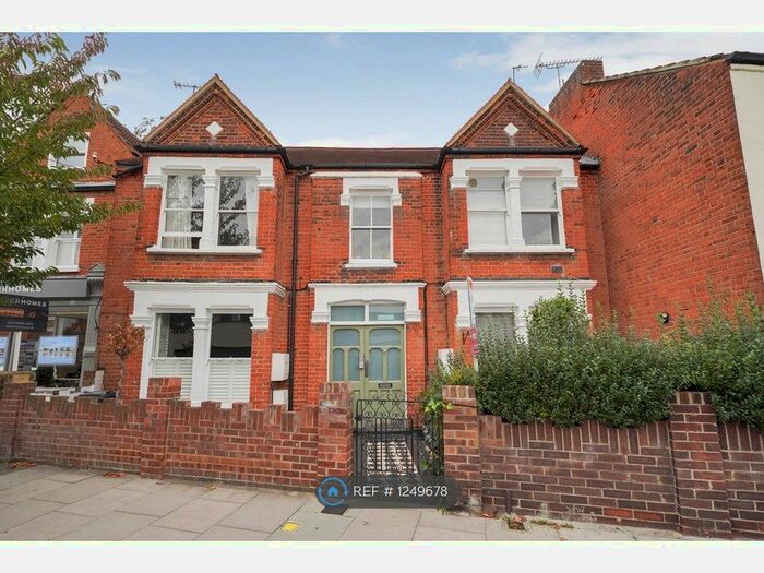 2 Bedroom Flat To Rent In Thames Road, London, W4