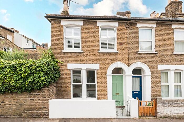 2 Bedroom House For Sale In Forester Road, Peckham, SE15