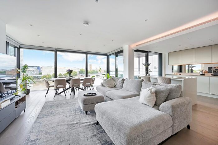 2 Bedroom Flat To Rent In The Dumont, Albert Embankment, London, SE1