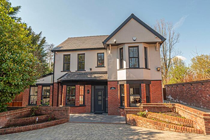 6 Bedroom Detached House For Sale In Newport Road, Llantarnam, NP44