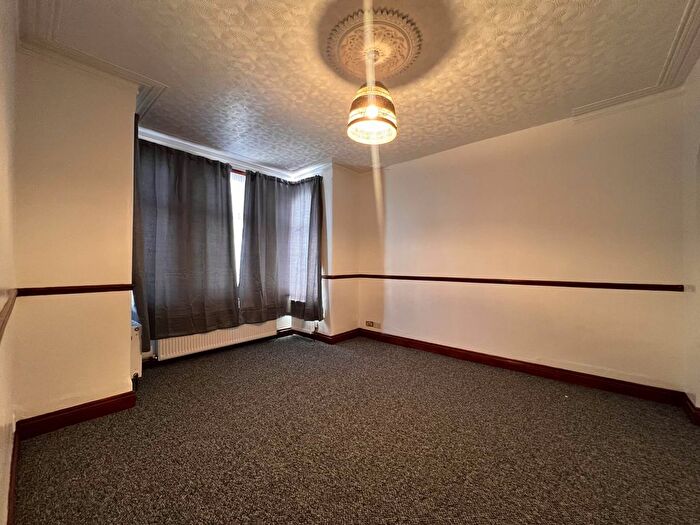 5 Bedroom Terraced House To Rent In Twickenham Road, Leytonstone, E11