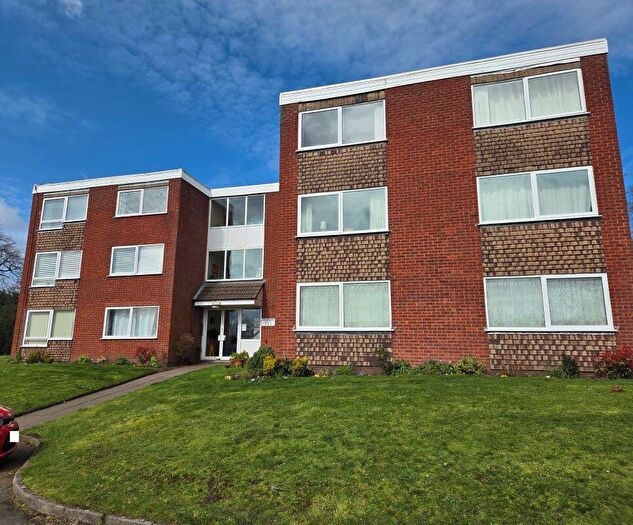 2 Bedroom Flat For Sale In Ambury Way, Great Barr, Birmingham, West Midlands, B43