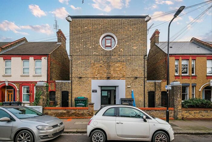 Studio To Rent In Bloxhall Court, Bloxhall Road, Leyton, E10