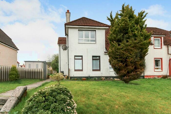 3 Bedroom Flat To Rent In Lomond Gardens, Elderslie, Renfrewshire, PA5