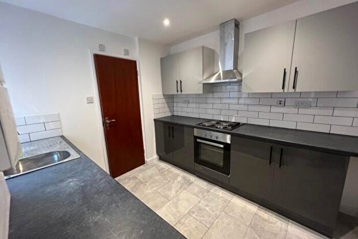 5 Bedroom Terraced House To Rent In Russell Street Cardiff, CF24