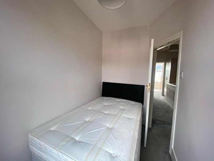 4 Bedroom Terraced House To Rent In Totterdown Street, London, SW17