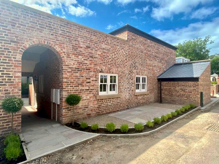 4 Bedroom Semi Detached House For Sale In Dinsdale Hall, Dinsdale Park