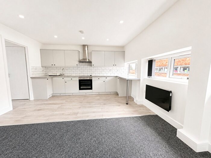 1 Bedroom Apartment For Sale In Investment Flat -.% Rental Yield, Cradley Heath, B64