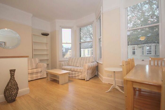 2 Bedroom Flat To Rent In East Acton Arcade, Old Oak Common Lane, London W3