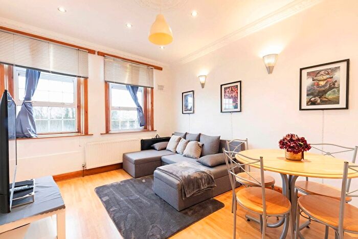 2 Bedroom Flat To Rent In Burnley Road, London, NW10