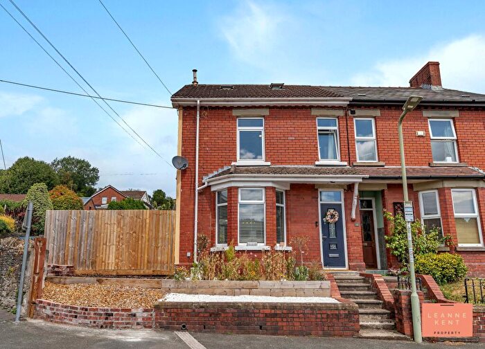3 Bedroom Semi-Detached House For Sale In The Crescent, Machen, CF83