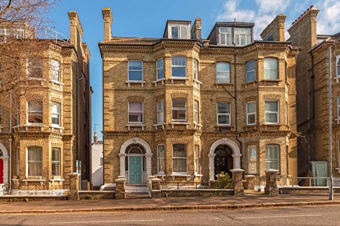 1 Bedroom Flat For Sale In Cromwell Road, Hove, BN3
