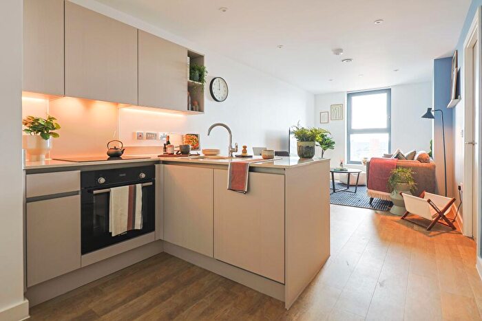 1 Bedroom Apartment To Rent In The Silver Yard, Birmingham Birmingham, B4