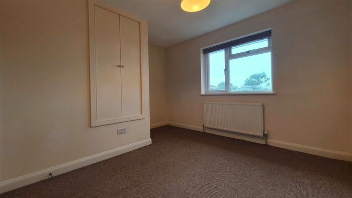 2 Bedroom Property To Rent In Lancaster Road, Northolt, UB5