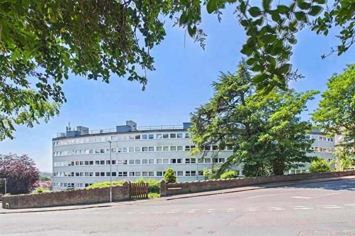 2 Bedroom Flat For Sale In Convenient Location Close To Clevedon Town Centre, BS21