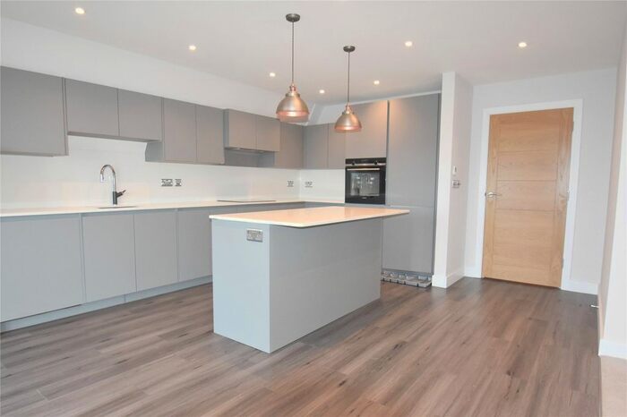 2 Bedroom Flat To Rent In Truscon House, 11 Station Road, Gerrards Cross SL9