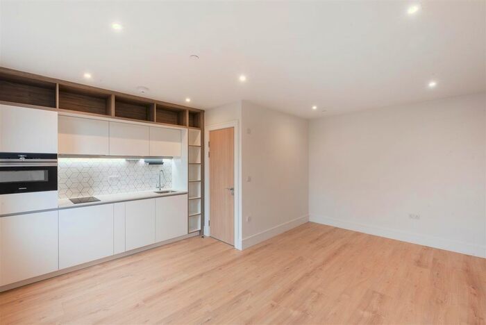 Studio To Rent In Caxton, Roden Street, Ilford, IG1