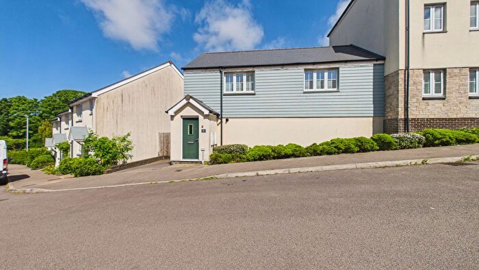 2 Bedroom Semi Detached House For Sale In Long Croft Road, Hayle, Cornwall, TR27