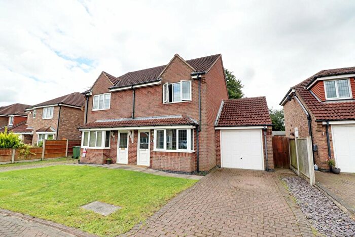 2 Bedroom Semi-Detached House For Sale In St. Martins Park, Owston Ferry, DN9