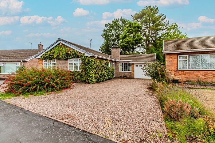 3 Bedroom Detached Bungalow For Sale In Chesterfield Way, Barwell, LE9