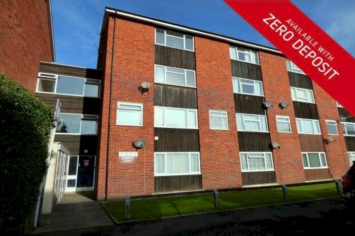 2 Bedroom Flat To Rent In Homer Close, Gosport, PO13