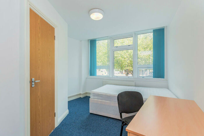 1 Bedroom Flat To Rent In Guildhall Walk, Portsmouth, PO1