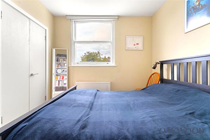 1 Bedroom Flat To Rent In Amhurst Road, London, N16