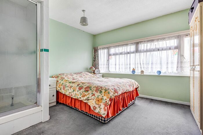3 Bedroom Terraced House For Sale In Gale Close, Mitcham, CR4
