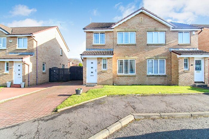 3 Bedroom Semi-Detached House To Rent In Peinchorran, Erskine, PA8